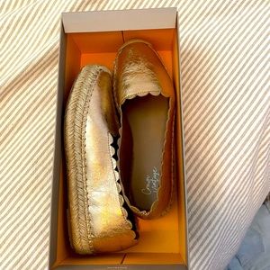 Crown vintage rose gold espadrilles.
